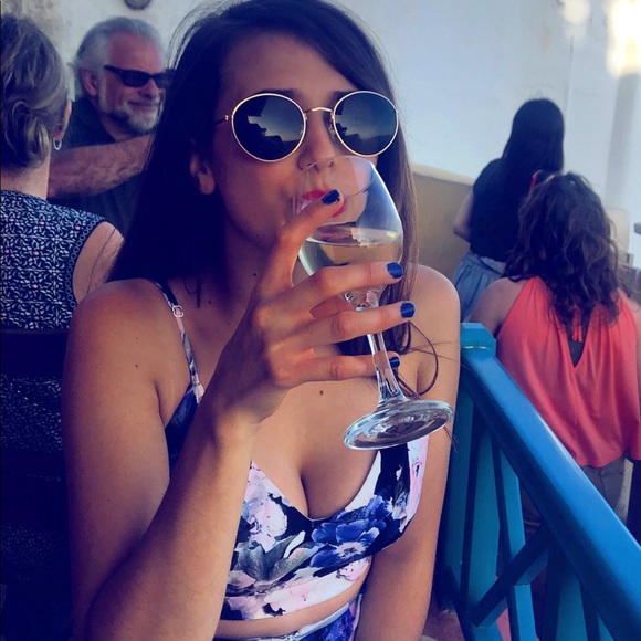 Meet the Posher Other - Meet your Posher, Alejandrina